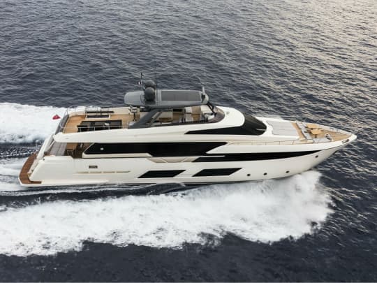 Ferretti 920