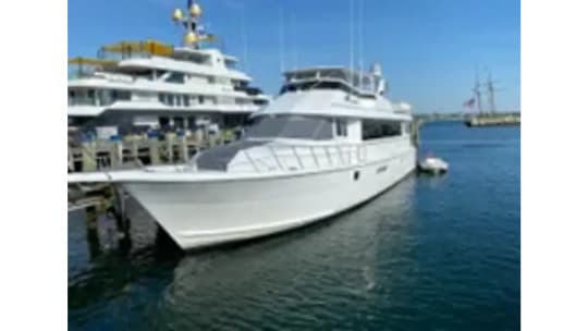 1999 HATTERAS 74 SPORT DECK MOTOR YACHT